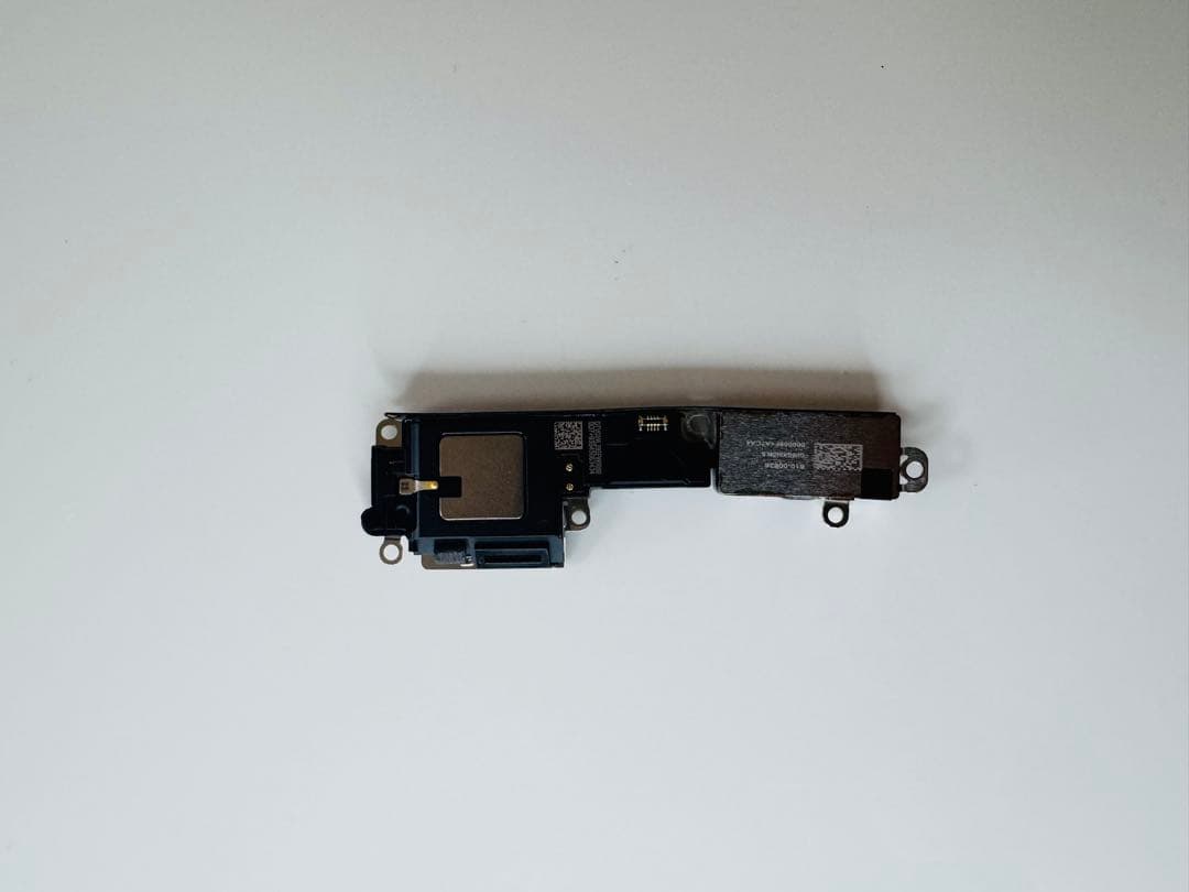 iPhone 15 Pro シルバー 本体と部品 - メルカリ