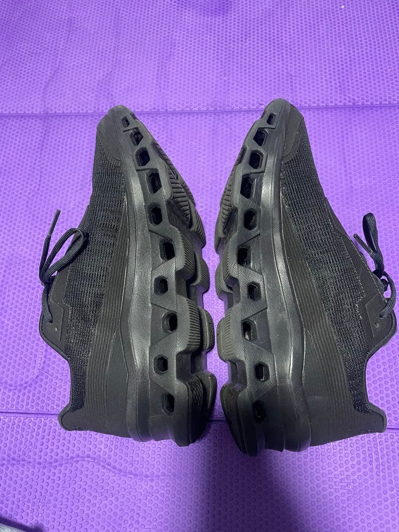 靴 Cloudmonster Void 26.0cm