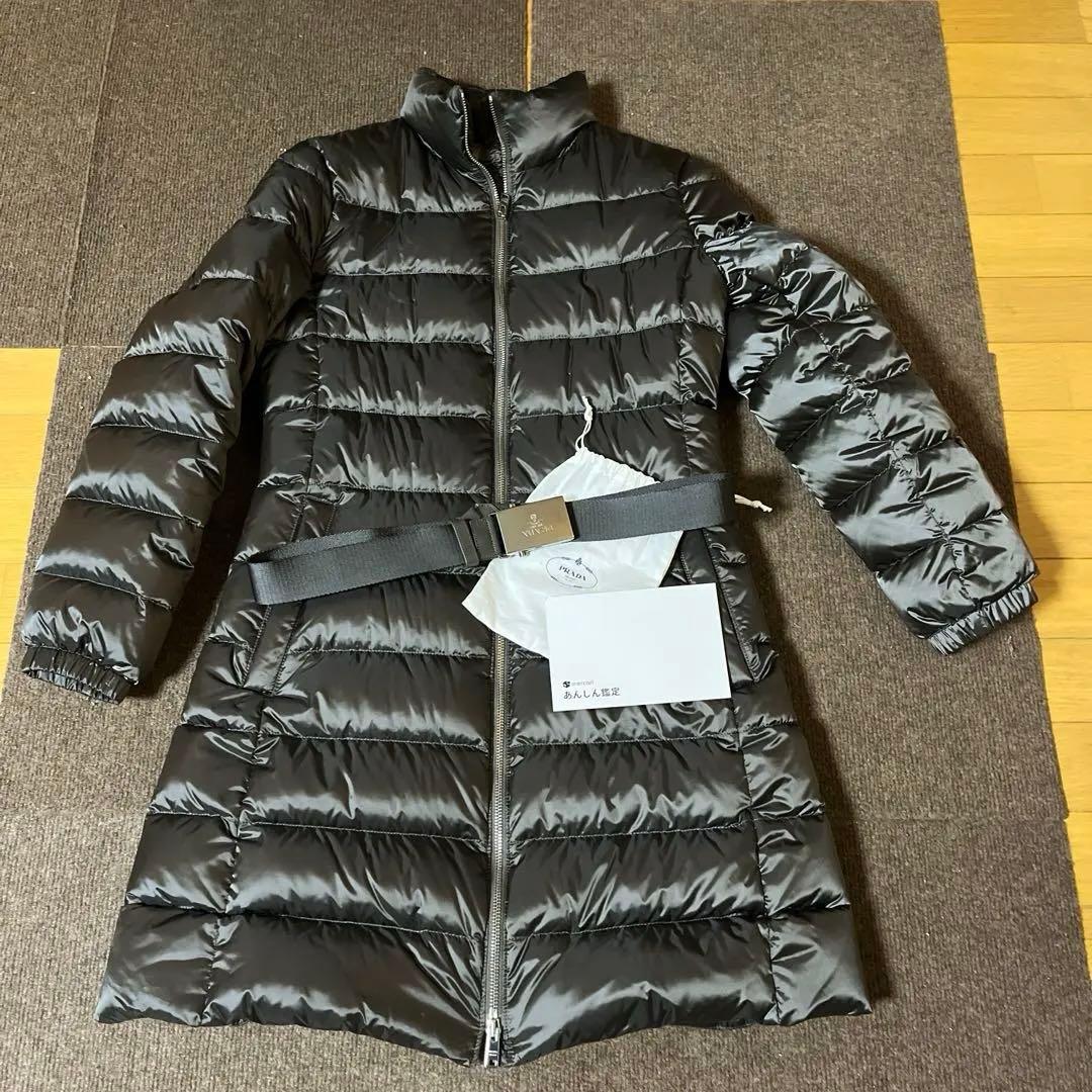 PRADA ダウンコート　ダークグレー　安心査定済み PRADA ダウンコート 安心査定済み - メルカリ