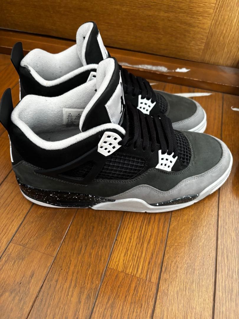 靴 Nike Air Jordan 4 Retro \"Fear\"