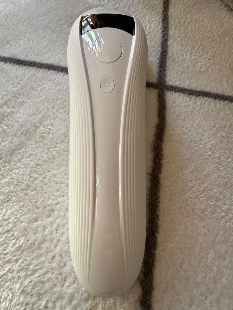 専用 リファ 脱毛器 ホワイト ACアダプター付き - メルカリ