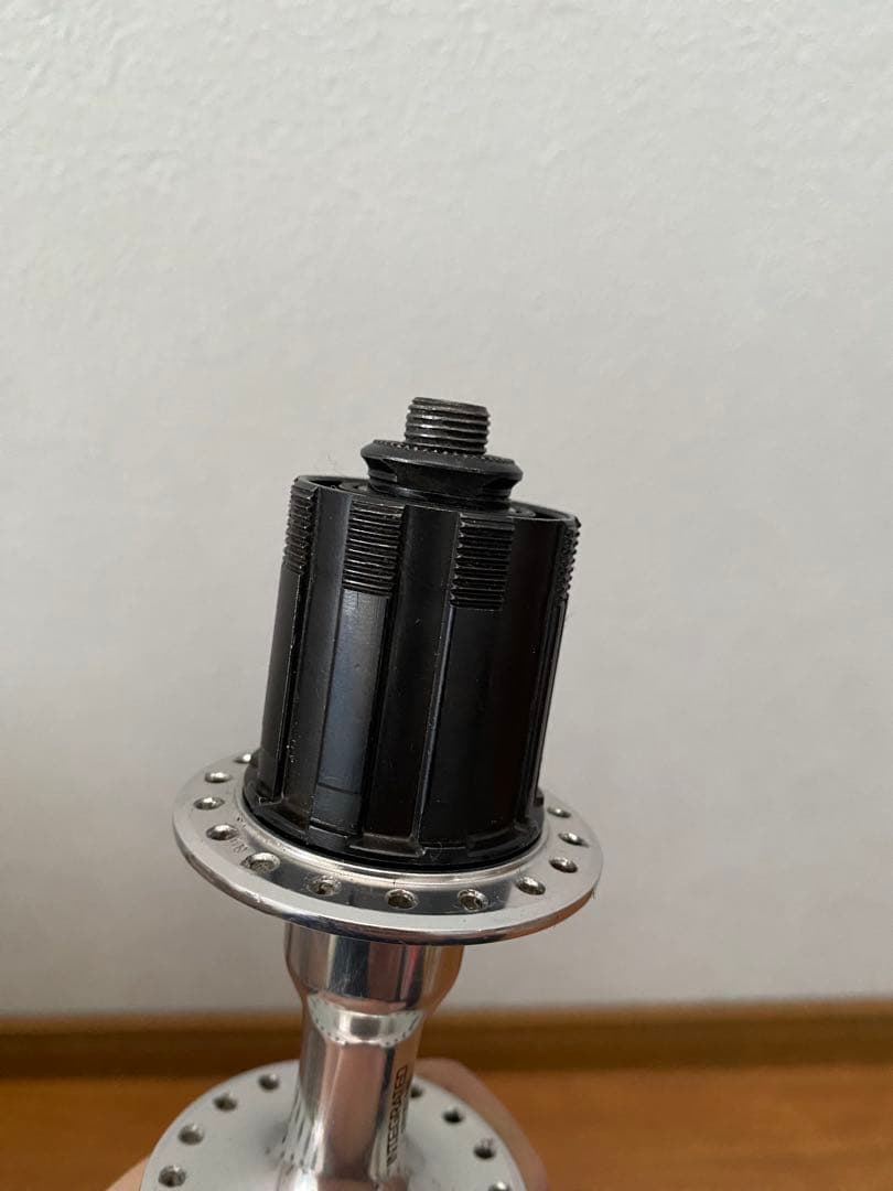 DURA-ACE ハブ F/7400,R/7403 - メルカリ