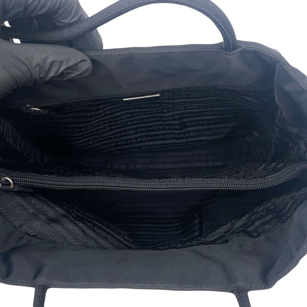 美品】プラダ ナイロン 三角ロゴ トートバッグ ブラック 白タグ 5854