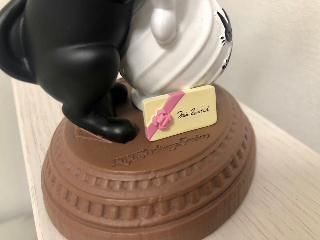 ジブリ 魔女の宅急便 一輪のバラ 2022年カレンダー ジジ - メルカリ