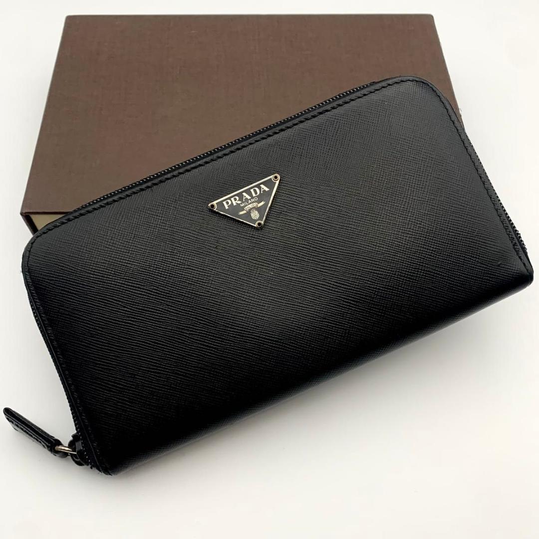 鑑定済み プラダ 長財布 ラウンドファスナー サフィアーノ 三角プレート 革 黒 PRADA - 鑑定済み プラダ 長財布 ラウンドファスナー サフィアーノ