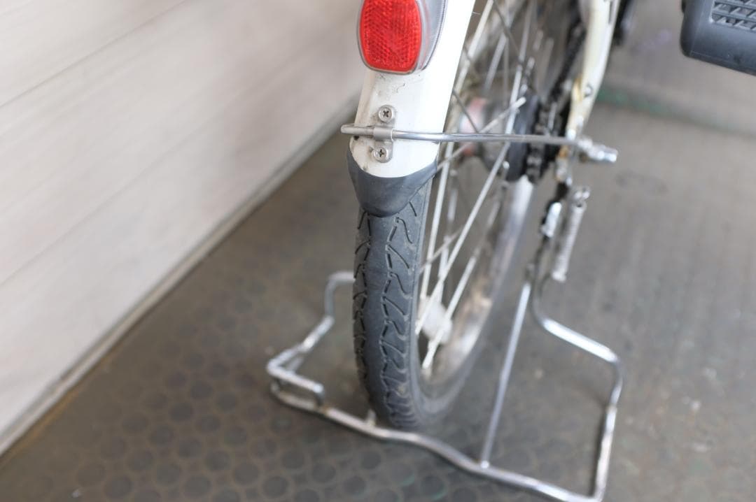 パナソニック ギュット　　20インチ　3段　13.2Ah（5点灯）充電器あり