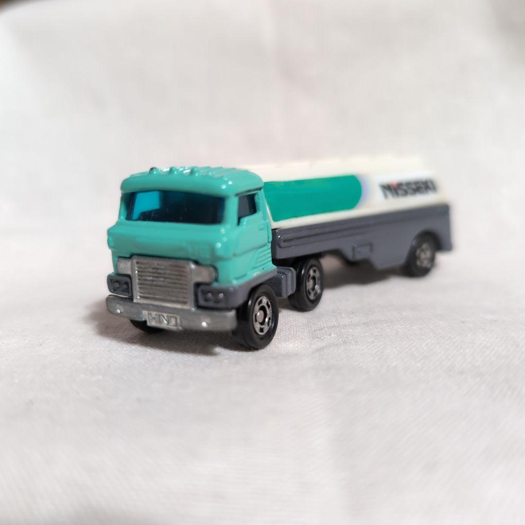 トミカ 日石タンクローリー【日野 セミトレーラー】 - メルカリ