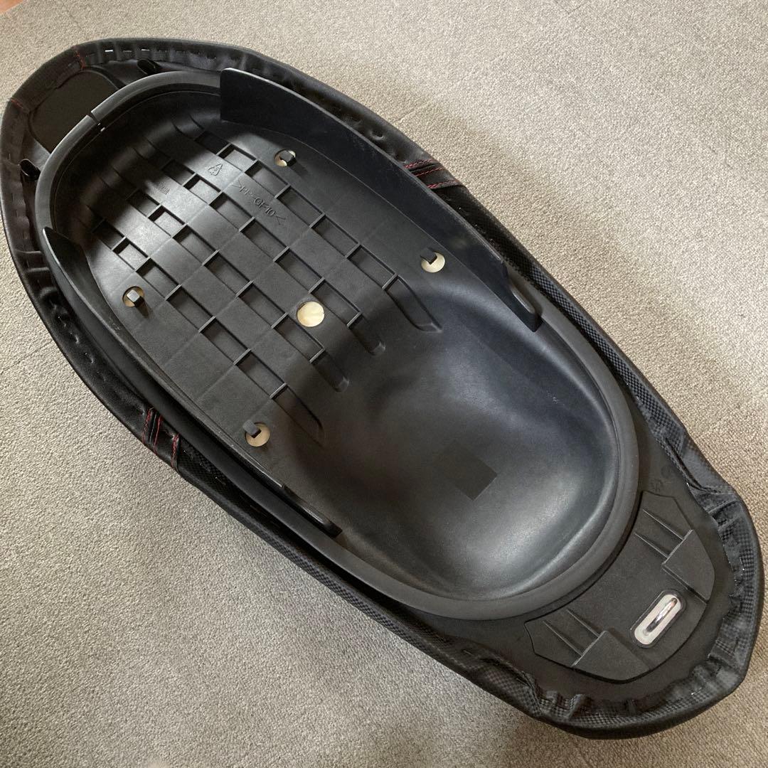 マジェスティs 純正シート - メルカリ