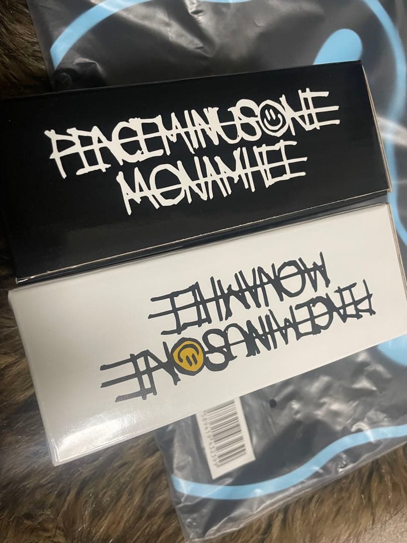 PEACEMINUSONE x MONAHEE モナムヒ G-DRAGON