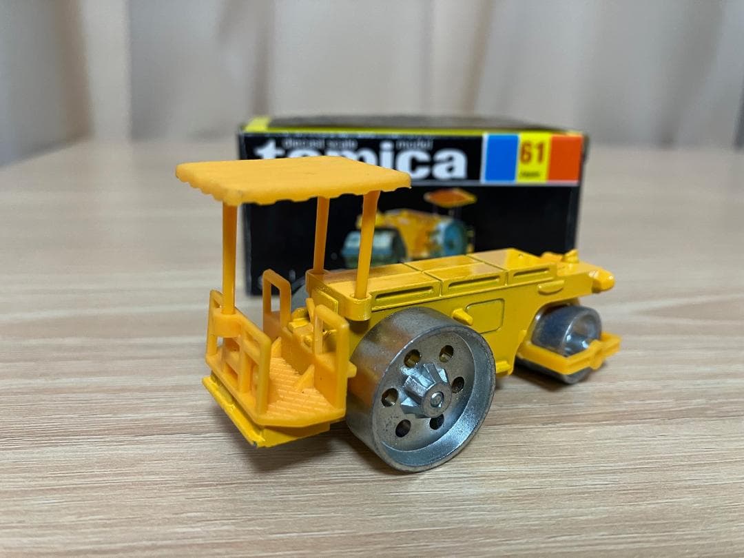 トミカ黒箱61 川崎重工 ロードローラ 入手難易度C - メルカリ