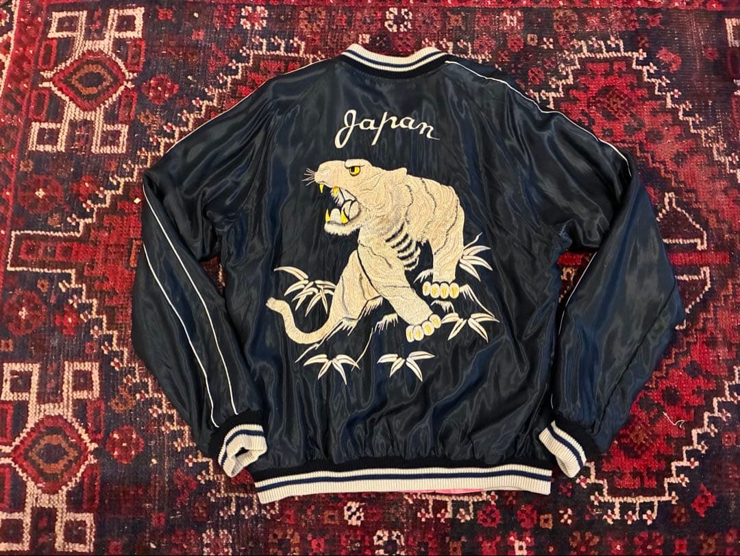 2022年秋冬 テーラー東洋 スカジャン サテン 龍 白虎 好配色 - メルカリ