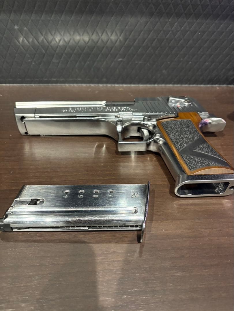 バイオハザード.50AEライトニングホーク　デザートイーグルガスブロ最終値下げ