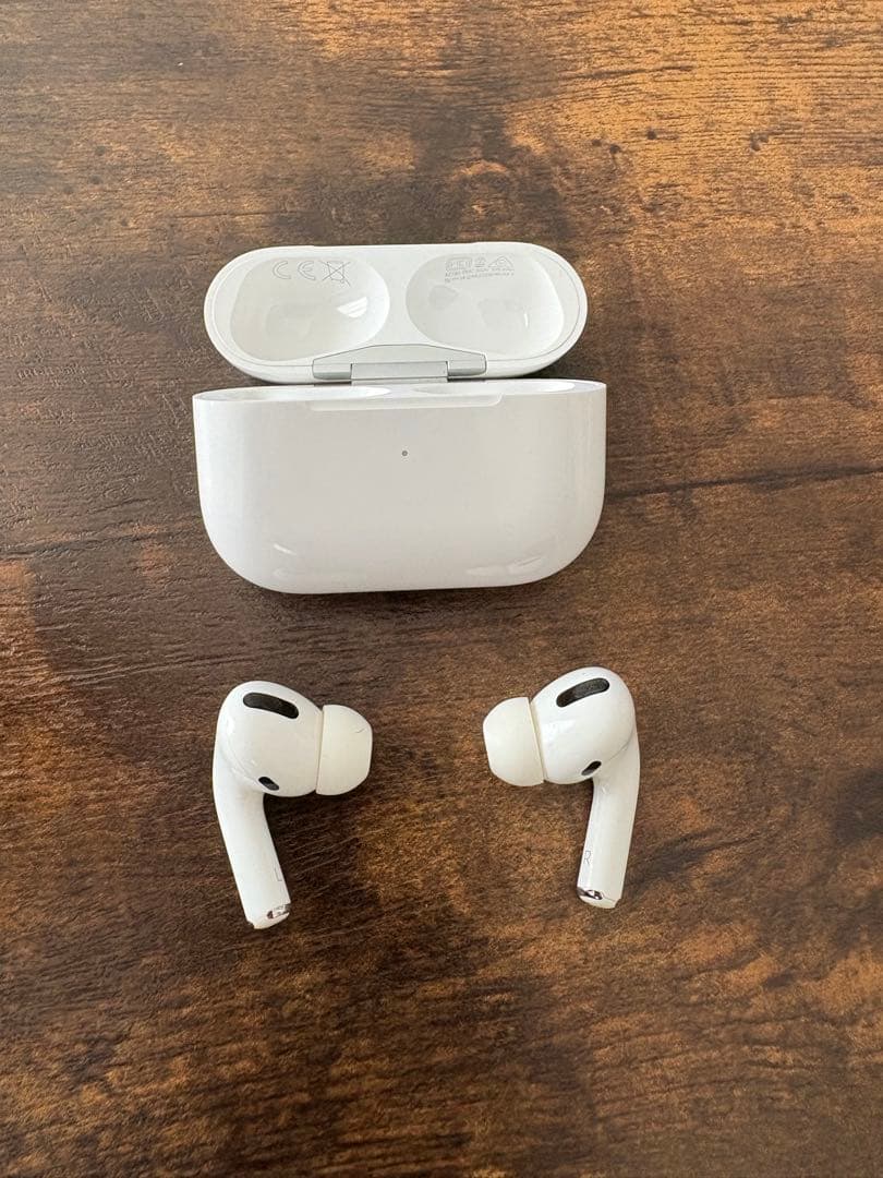 付属品つき】AirPods pro 第一世代 ワイヤレス充電ケース付き