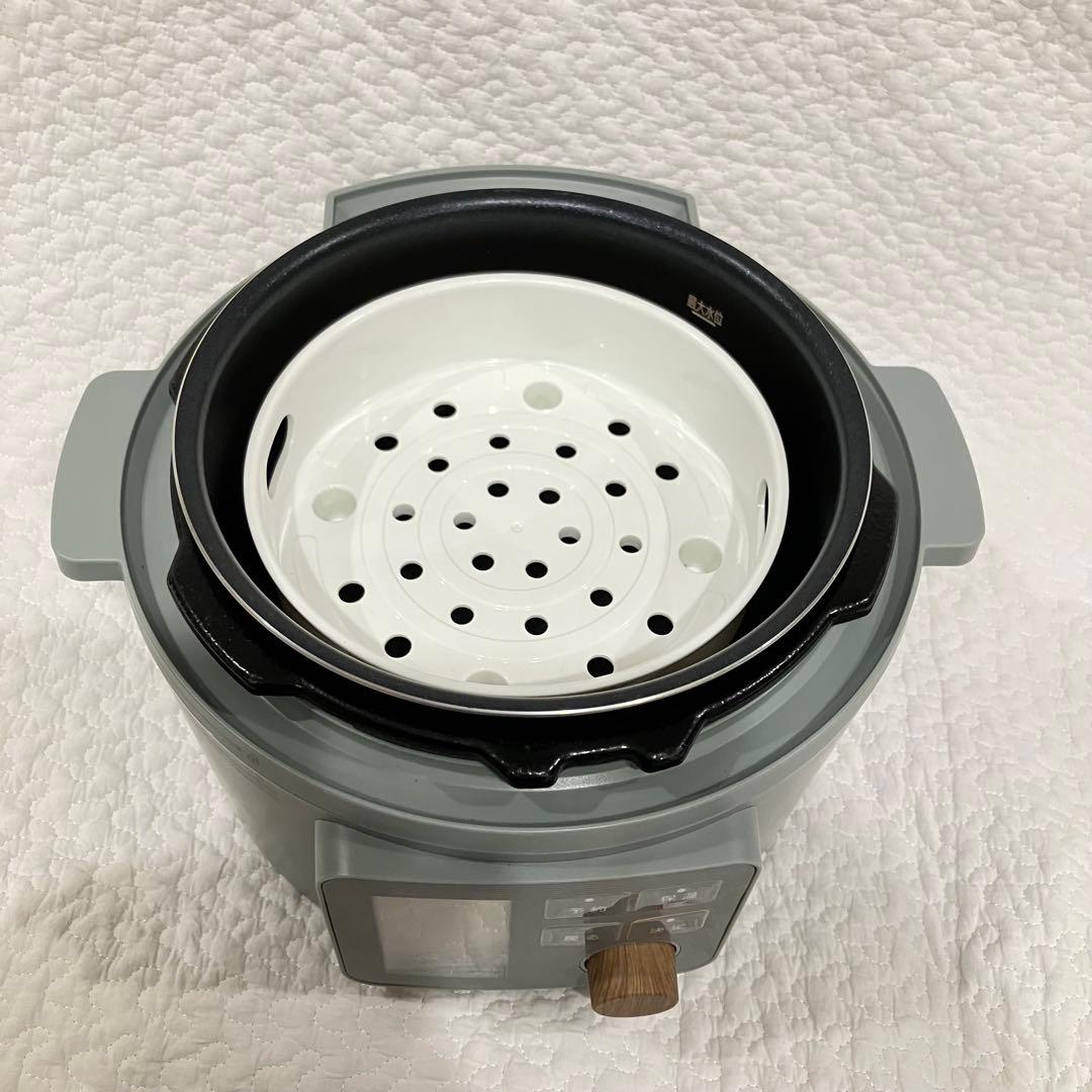 アイリスオーヤマ 電気圧力鍋 3.0L グリーン 炊飯器　新品未使用