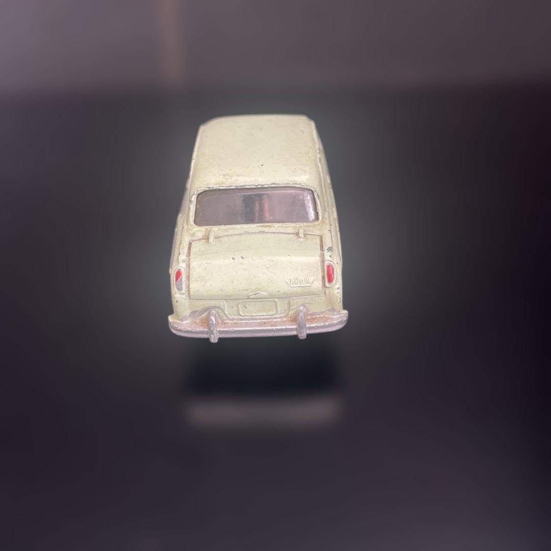 アサヒ玩具 モデルペット ダットサン ブルーバード（No.5） - メルカリ