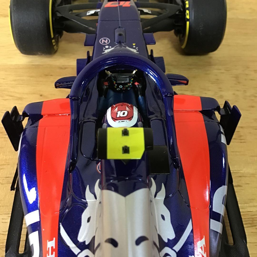 1/18 ミニチャンプス　トロロッソホンダ　STR13 ガスリー