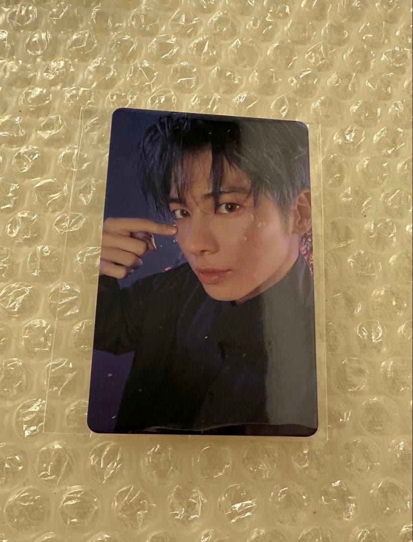 txtトゥバ日本フルアルバム Starkissed ユニバ ラキドロ トレカ - メルカリ