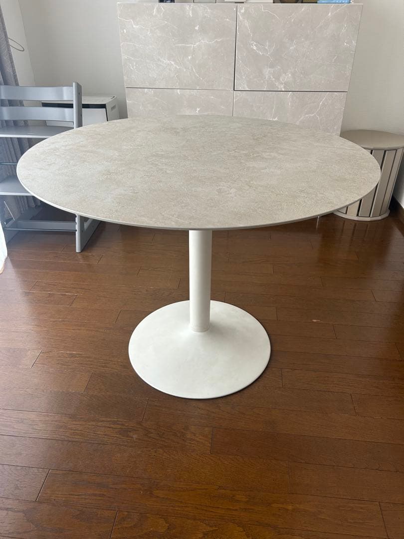 BoConceptボーコンセプト ダイニングテーブル Newyorkテーブル - メルカリ