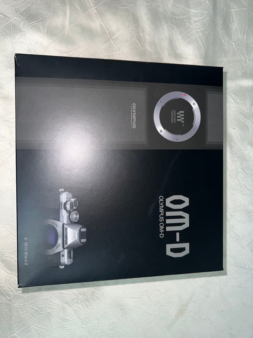 OLYMPUS OM-D E-10 MarkII望遠レンズ 充電機箱付き