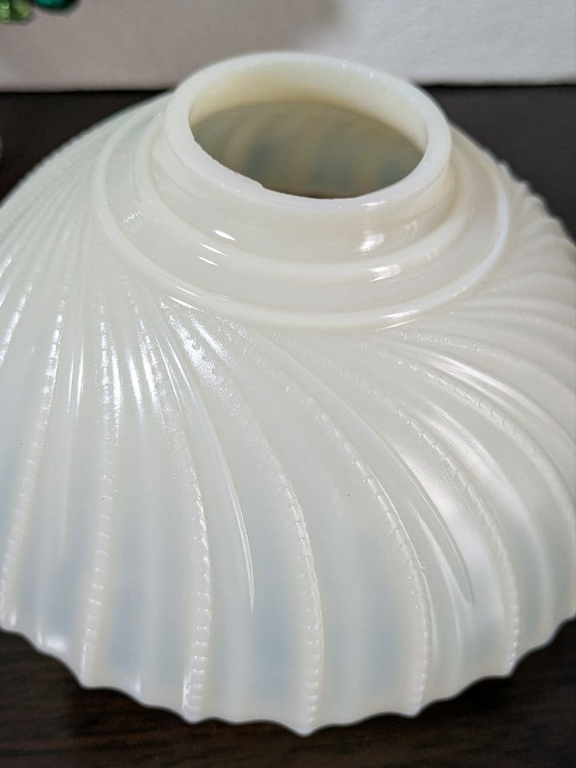 マクベス・エバンス モナックス ミルクガラス リブデザインランプシェード