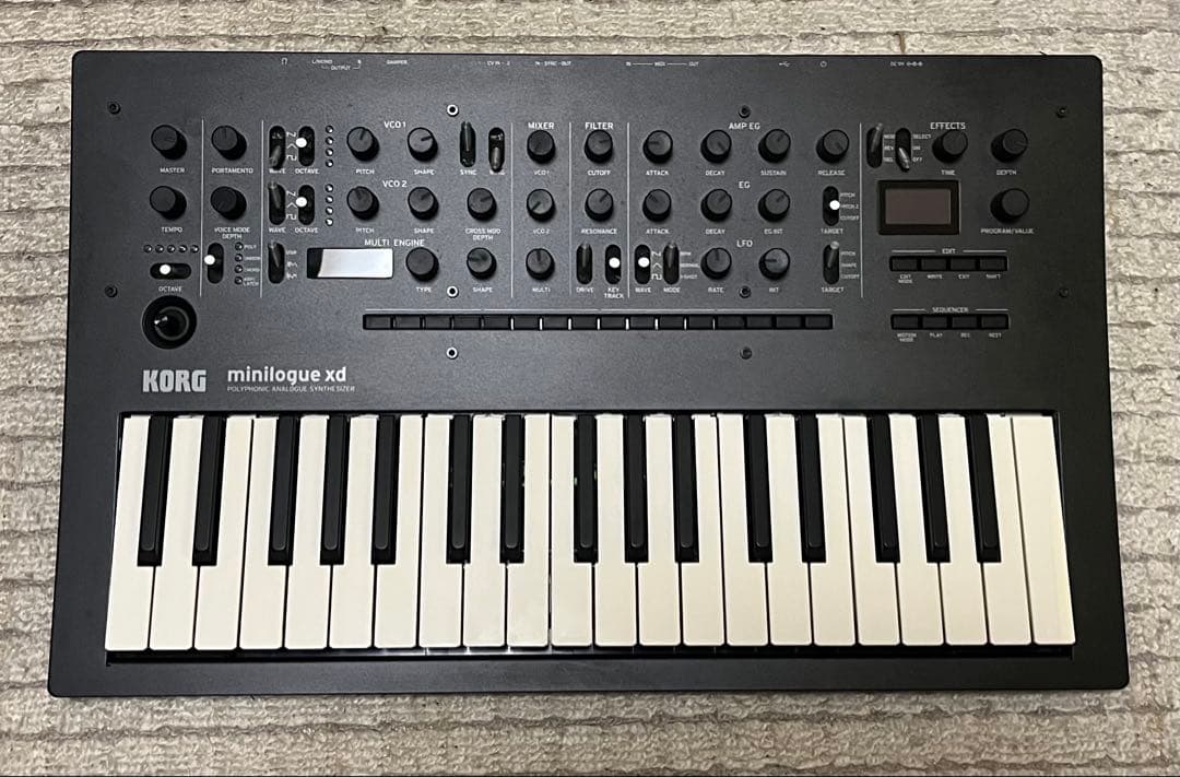 【美品】 KORG minilogue xd アナログシンセサイザー ケース付き KORG minilogue xd コルグ ミニローグXD 4ボイス・ポリフォニック