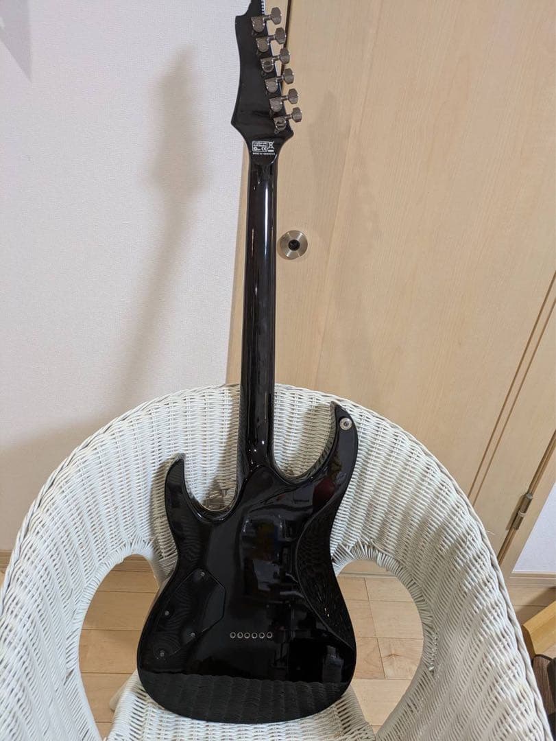 SPEAR/スピアー ギター