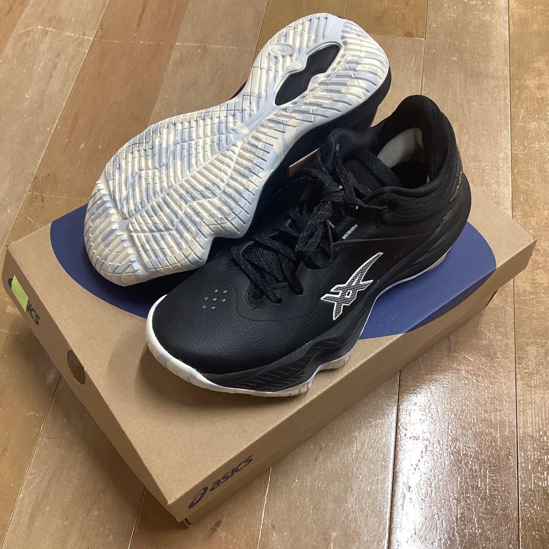 シューズ(男性用) NOVA SURGE LOW 27.5cm