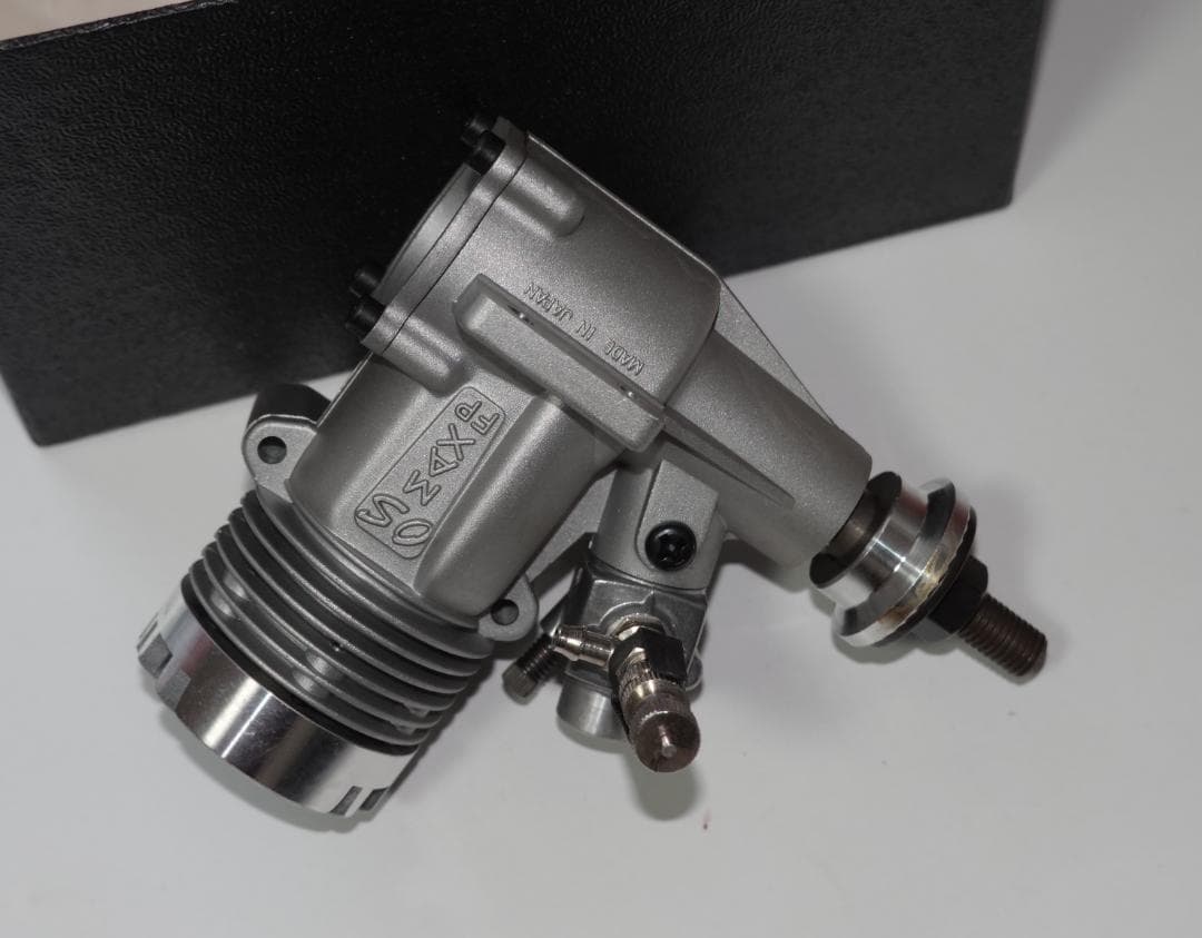 O.S. MAX 25FP　エンジン　新品・未使用・美品