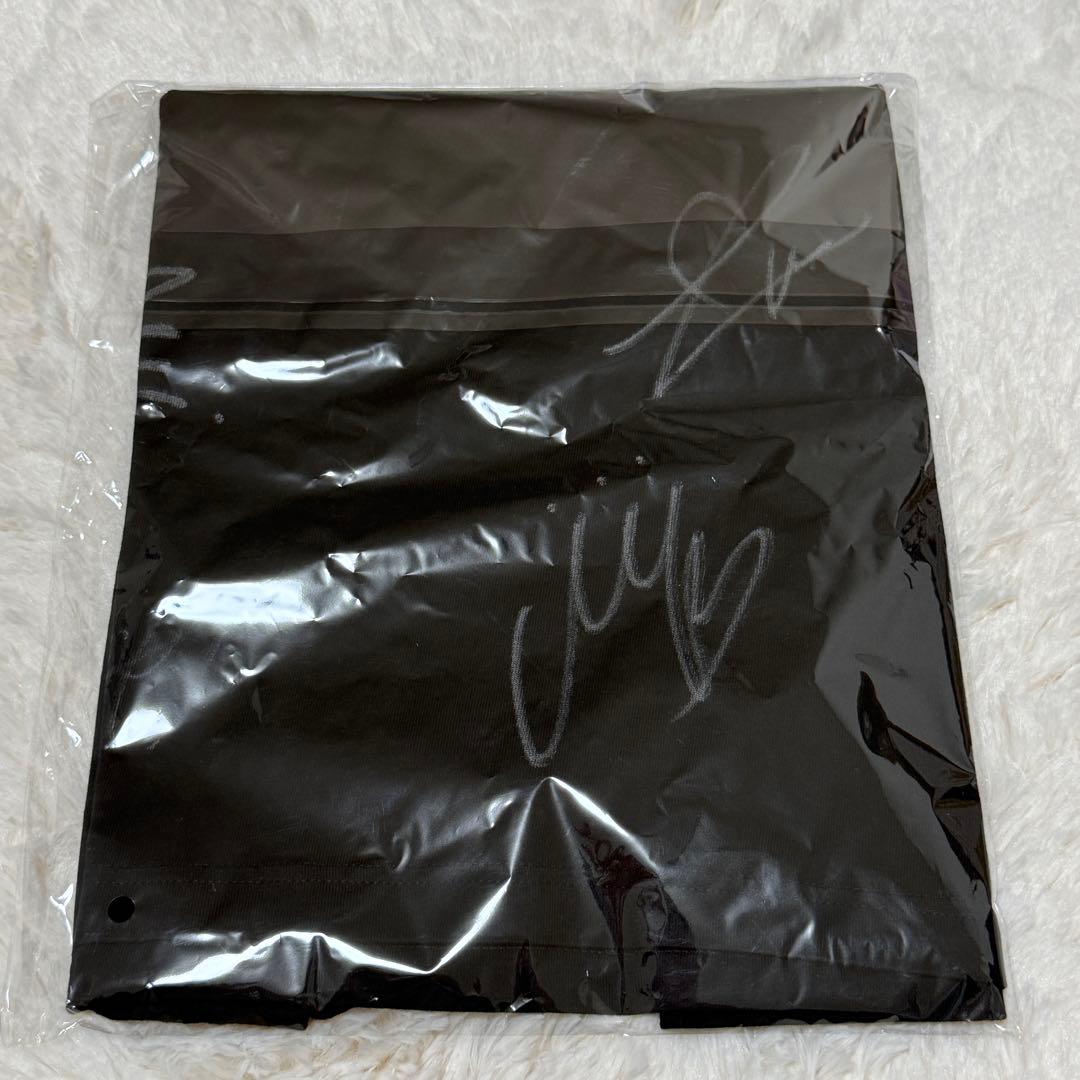 itzy 当選品 サイン入り Tシャツ イェジ リア リュジン チェリョン