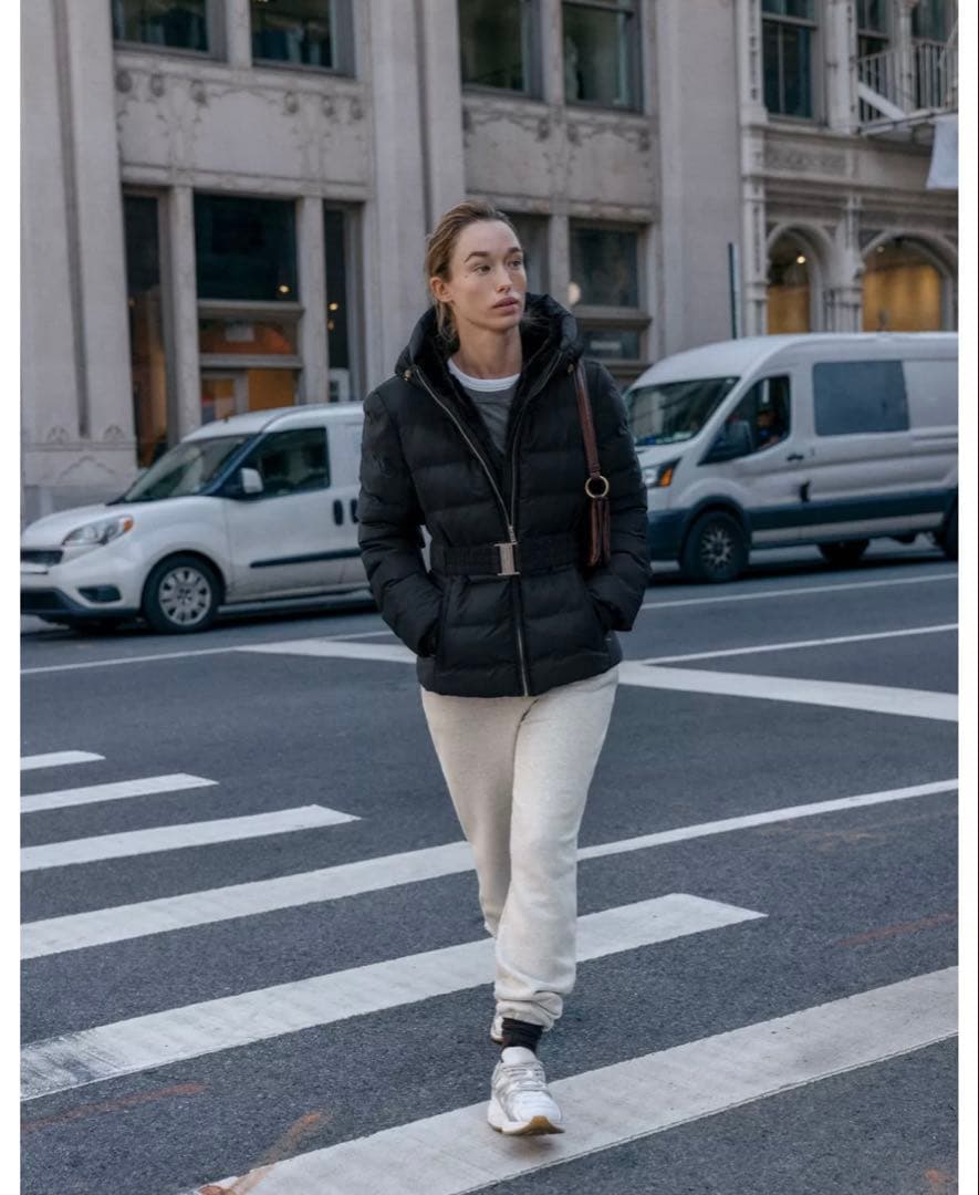 ZARA ザラ スリムフィットショートアノラック M ダウン - メルカリ