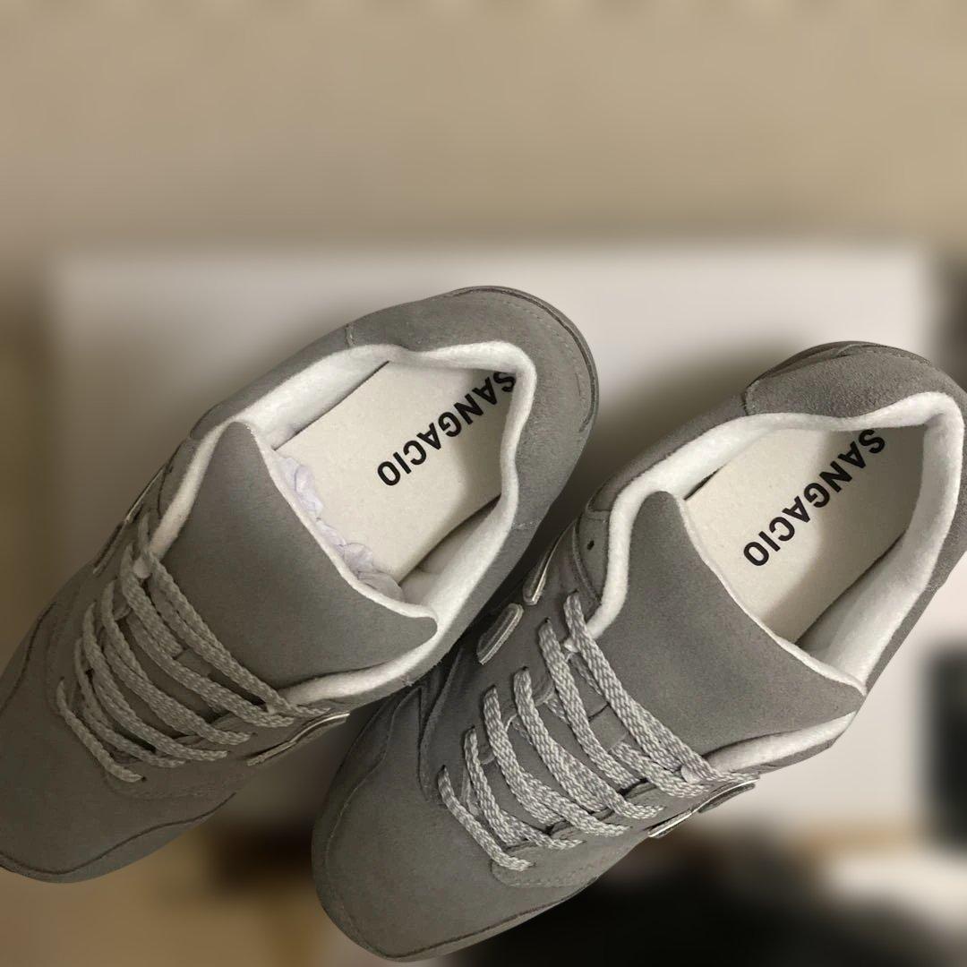 26.5SANGACITO グレー スエード スニーカーの通販はau PAY マーケット