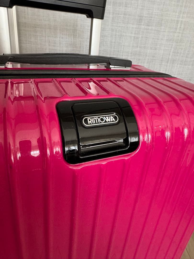 リモワ サルサデラックス ハワイ限定ルビー - メルカリ
