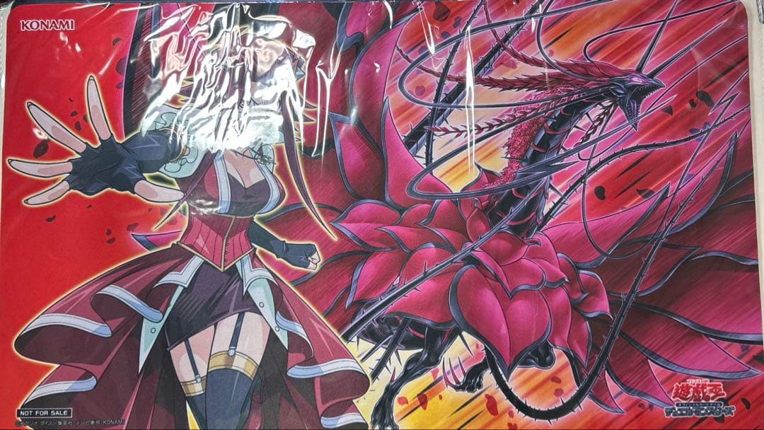 十六夜アキ　ブランブルローズドラゴン　プレイマット　プレマ　ブラックローズ