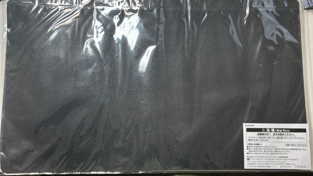 十六夜アキ　ブランブルローズドラゴン　プレイマット　プレマ　ブラックローズ