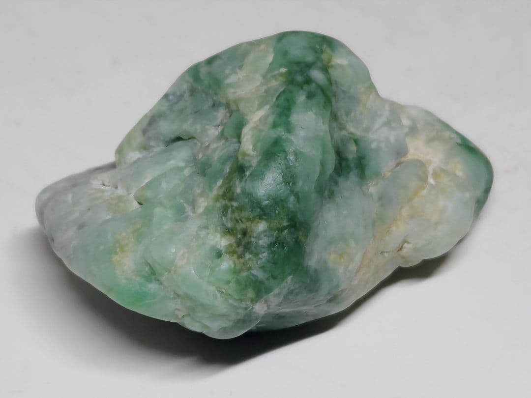 白緑 63g 翡翠 ヒスイ 原石 鑑賞石 自然石 誕生石 鉱物 鉱石 水石