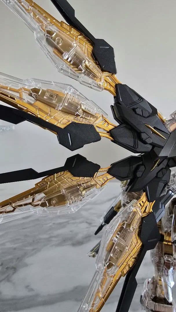 MGEX 1/100 ストライクフリーダムガンダム [メカニカルクリア]完成品