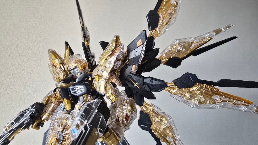 MGEX 1/100 ストライクフリーダムガンダム [メカニカルクリア]完成品