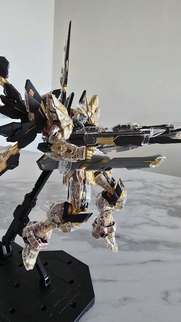 MGEX 1/100 ストライクフリーダムガンダム [メカニカルクリア]完成品