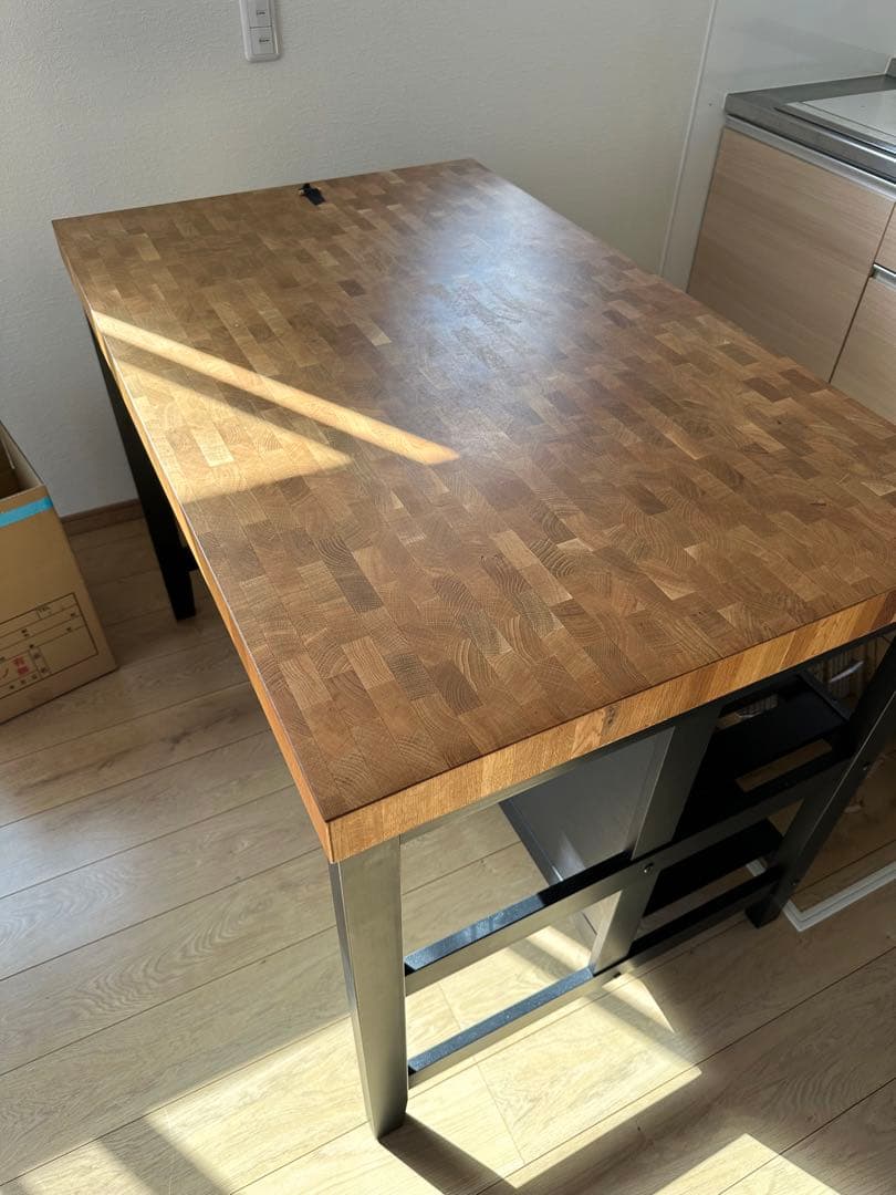 IKEA 】ヴァドホルマ- アイランドキッチン ブラック/オーク - メルカリ