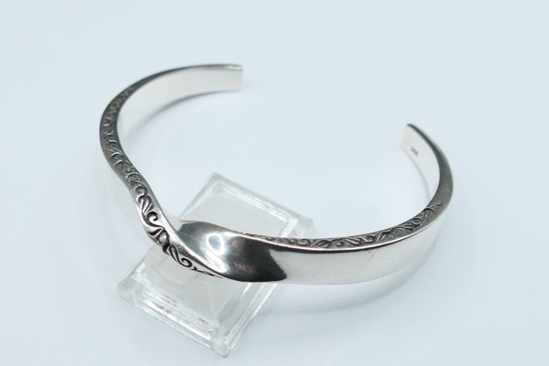 美品 SAAD サード アラベスク ツイスト バングル ブレスレット - メルカリ