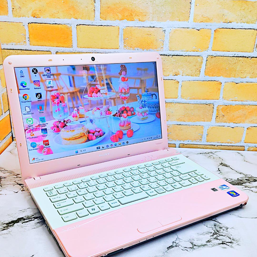 レアなミルキーピンク❤️爆速SSD✨面倒な初期設定済み☘️カメラ付ノートパソコン
