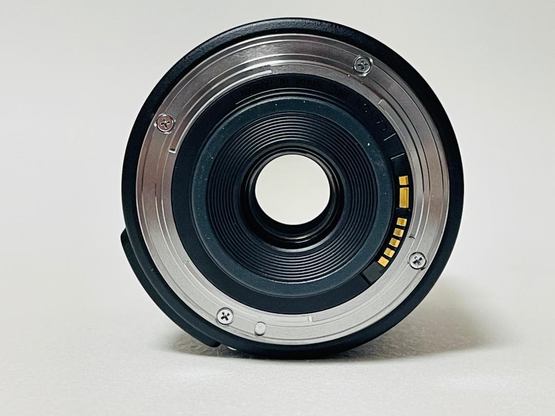 ✨美品✨Canon EF-S 18-135mm F3.5-5.6 IS STM