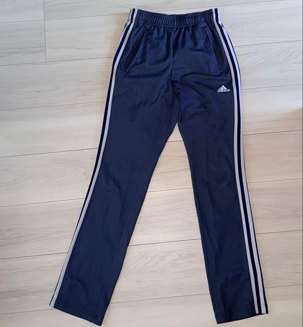 adidas】24/7 デニム風ジャージ(上下セット) - メルカリ