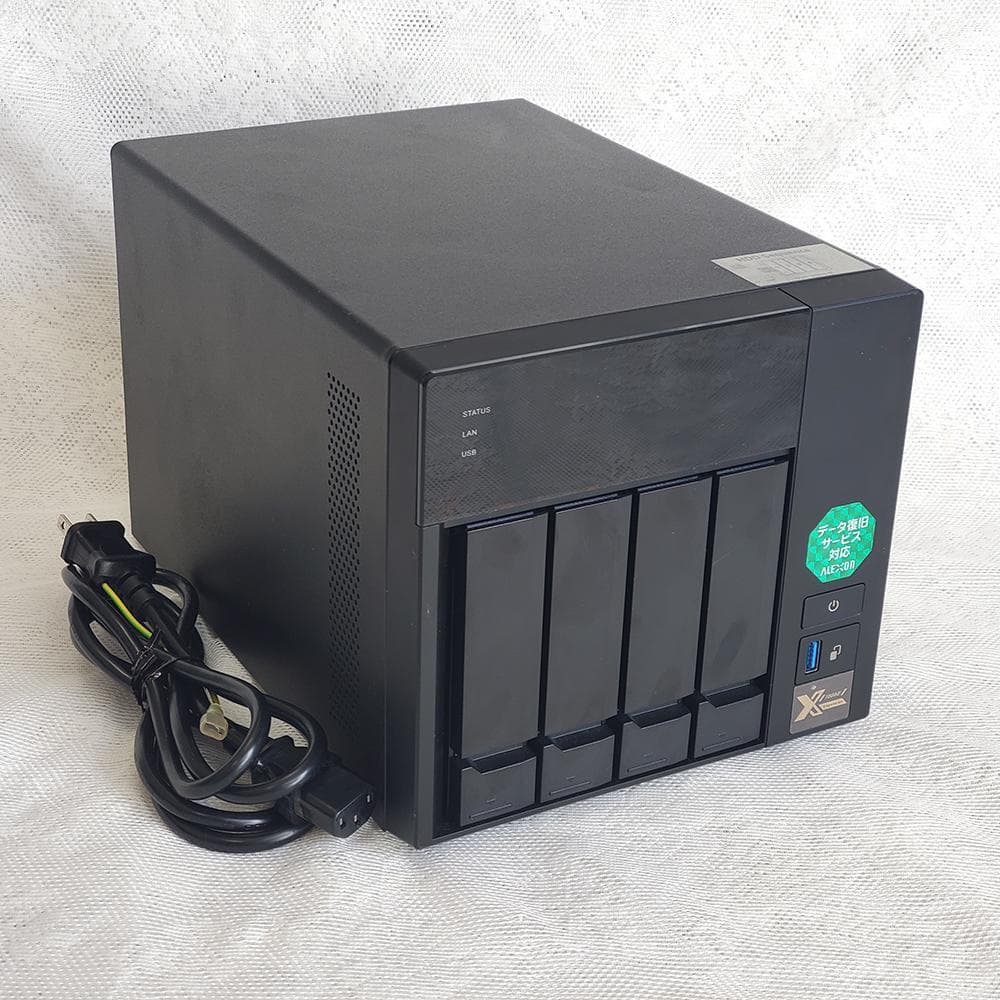 QNAP NAS TS-473 / メモリ 8GB / 10GbE LANカード