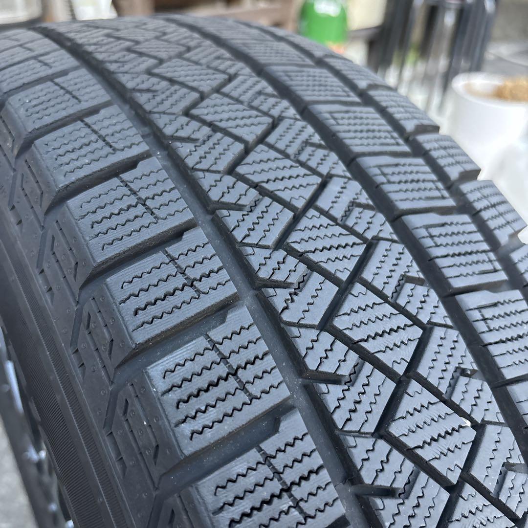 【2024年製】 スタッドレスタイヤ ピレリ アイスゼロ 215/65/R16