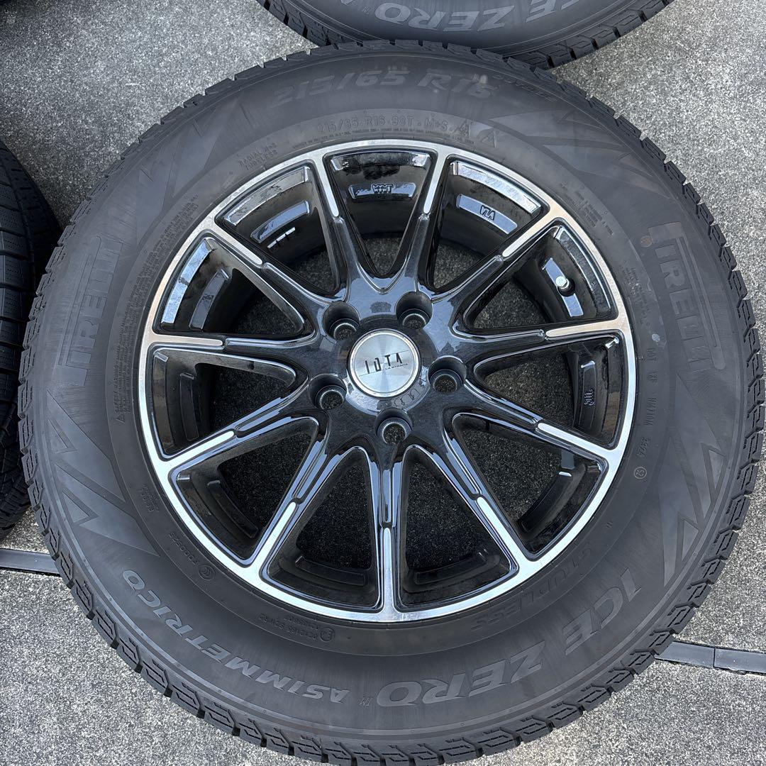 【2024年製】 スタッドレスタイヤ ピレリ アイスゼロ 215/65/R16