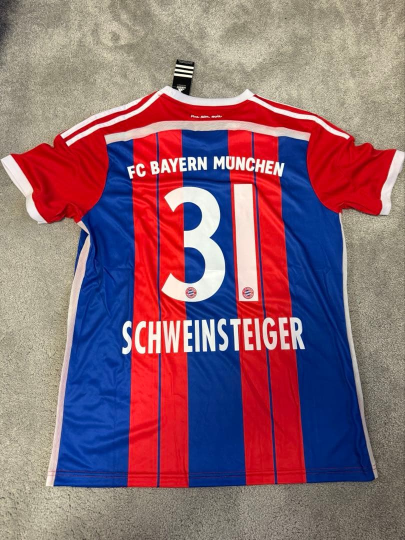 【激レア】バイエルン シュヴァインシュタイガー ユニフォームドイツ代表レジェンド シュバインシュタイガー直筆サイン入りバイエルン・ミュンヘン14/15