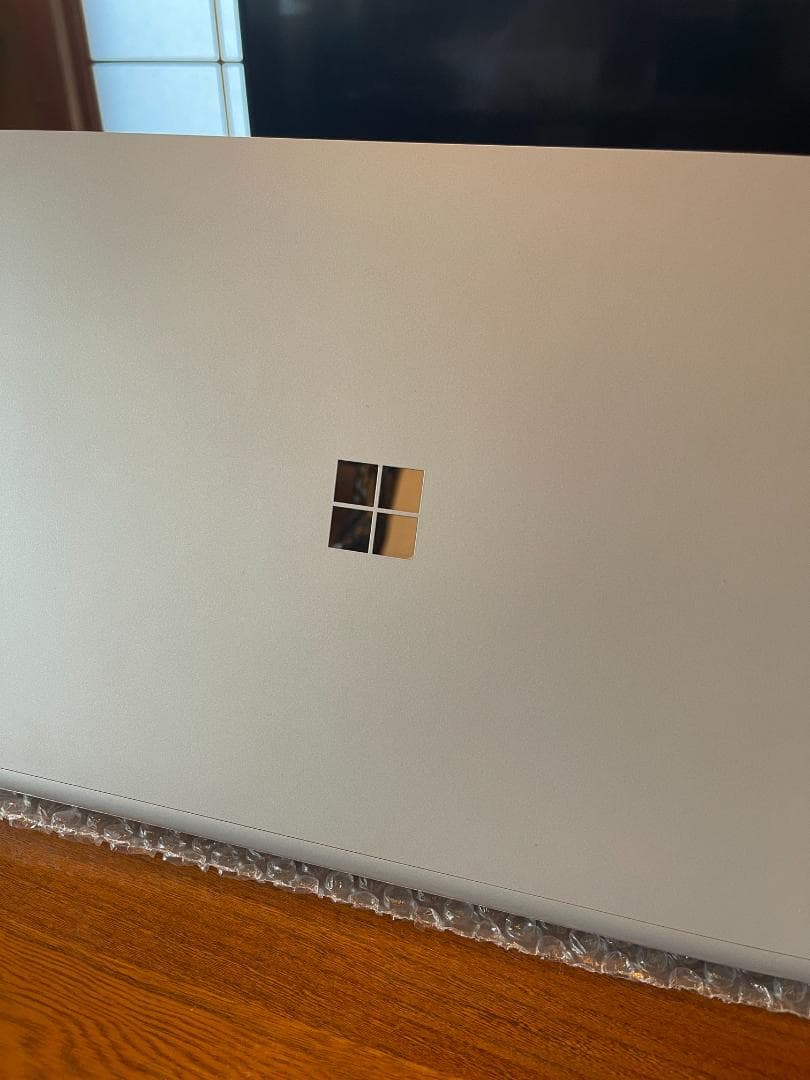 美品）Microsoft Surface Book 2 Ci5/8/128/13