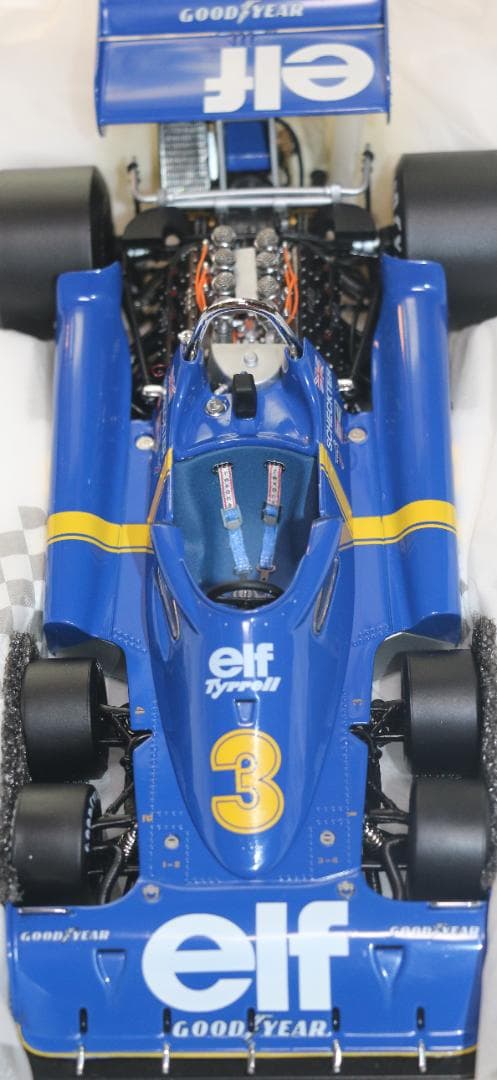 Exoto 1/18 ティレル・フォードＰ３４（6輪）ＧＰクラシックシリーズ