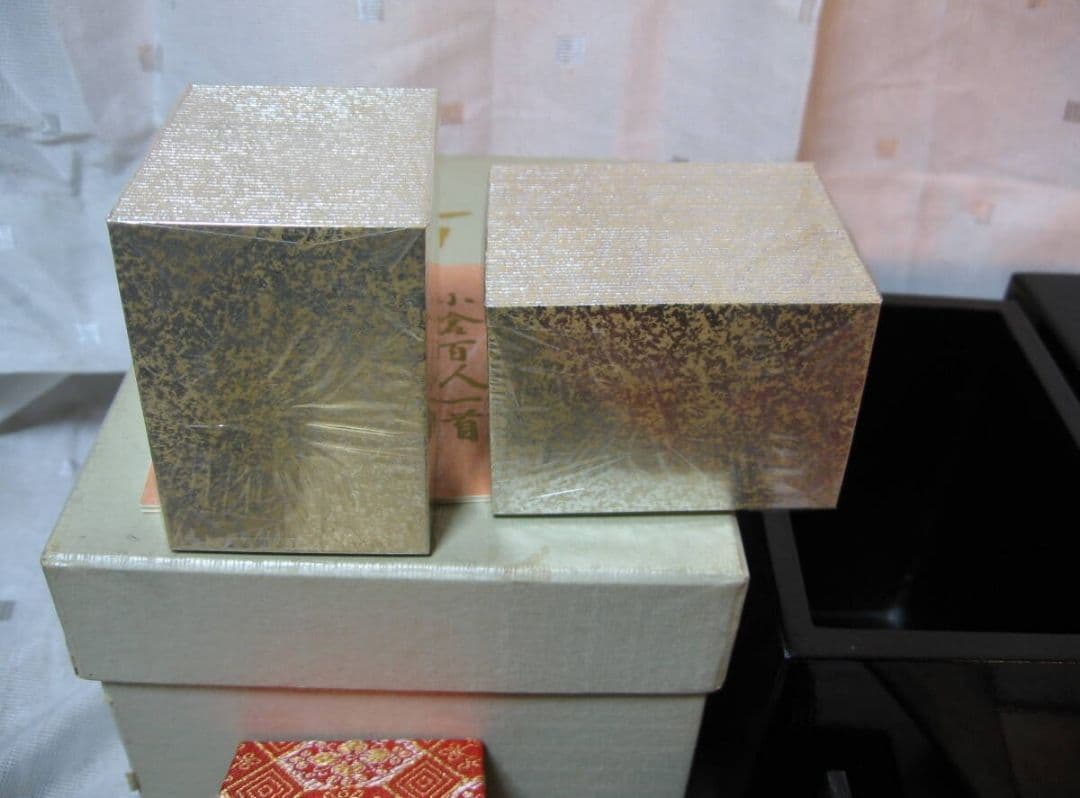 百人一首 カルタ 任天堂 特選変体仮名 豪華漆箱入 伝統光琳絵